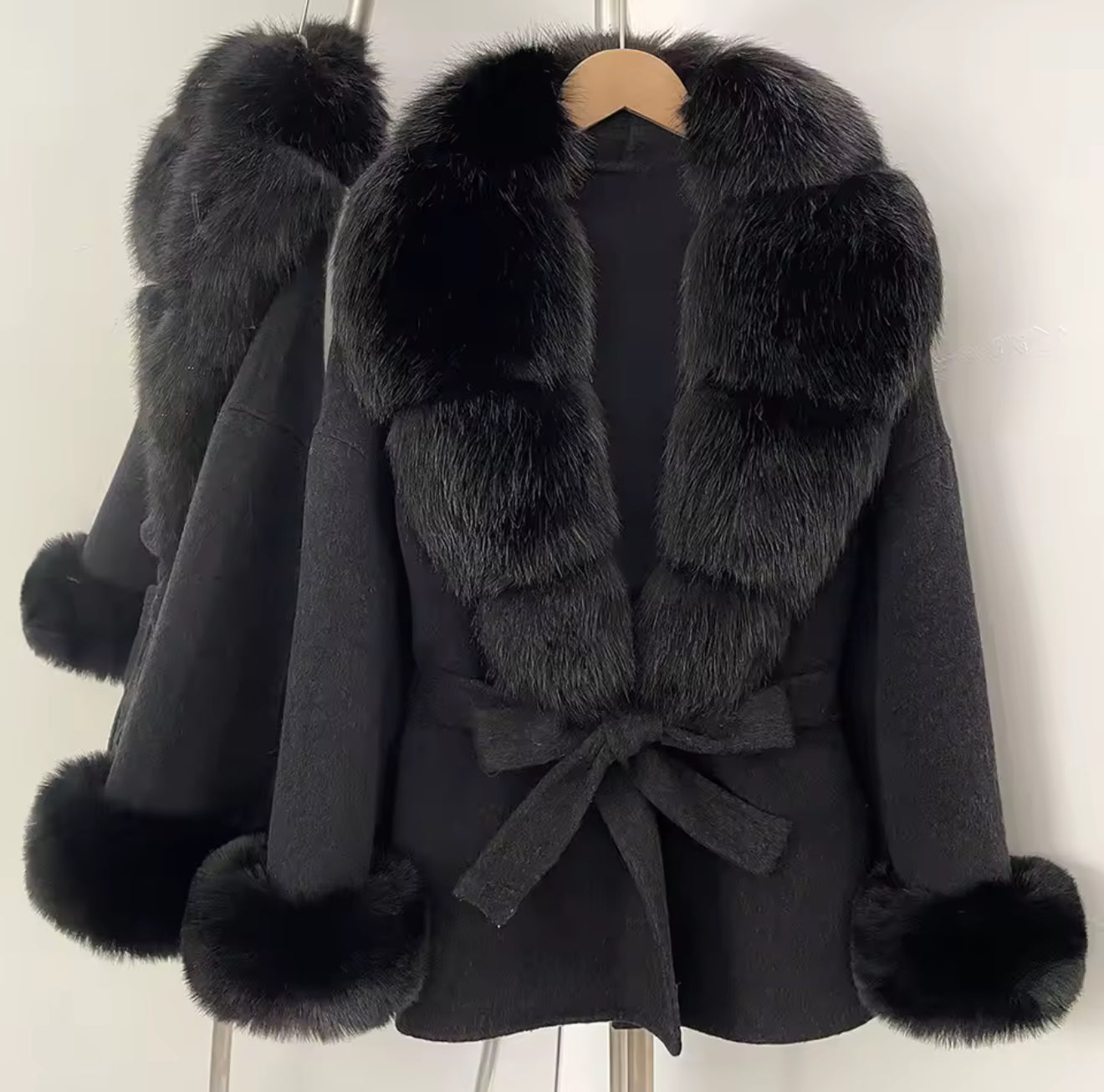 Coat with fox fur