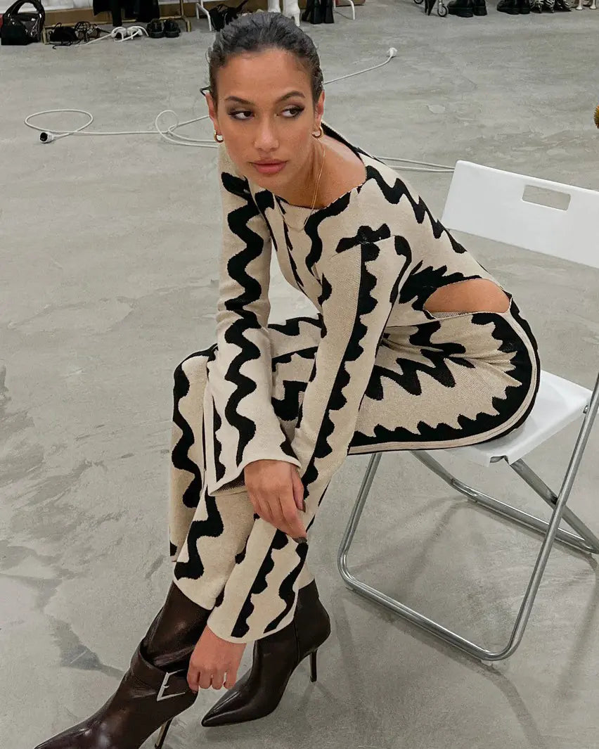 Elegant Knit Wave-Pattern Long Dress